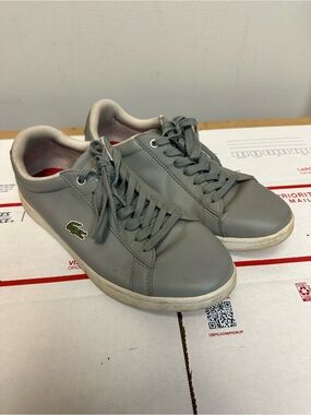 Lacoste Sneakers SZ 8